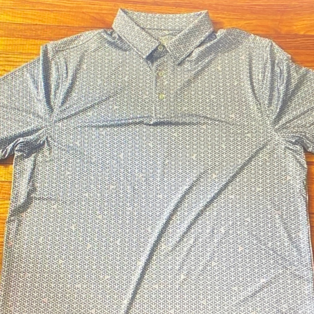 Stylish Patterned Polo Shirt in Blue